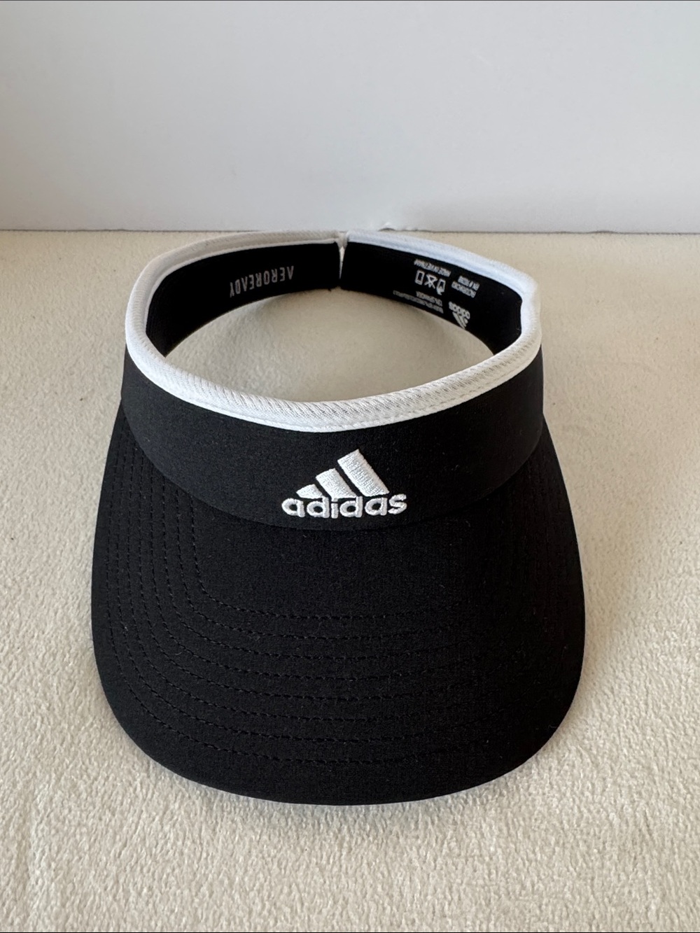Adidas visor